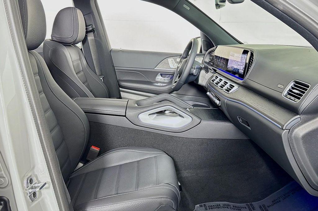 new 2026 Mercedes-Benz GLE 580 car, priced at $98,585