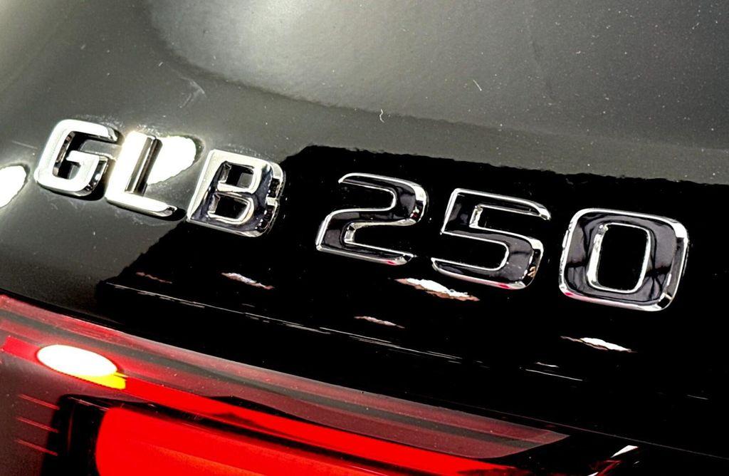 new 2025 Mercedes-Benz GLB 250 car, priced at $49,595