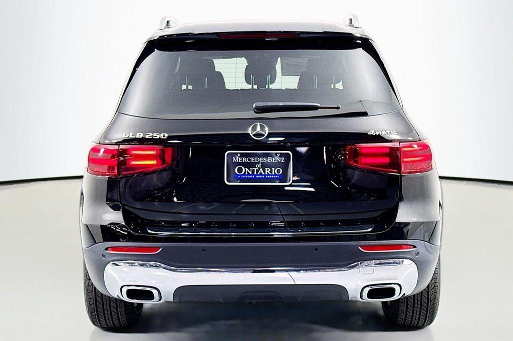 new 2025 Mercedes-Benz GLB 250 car, priced at $49,595
