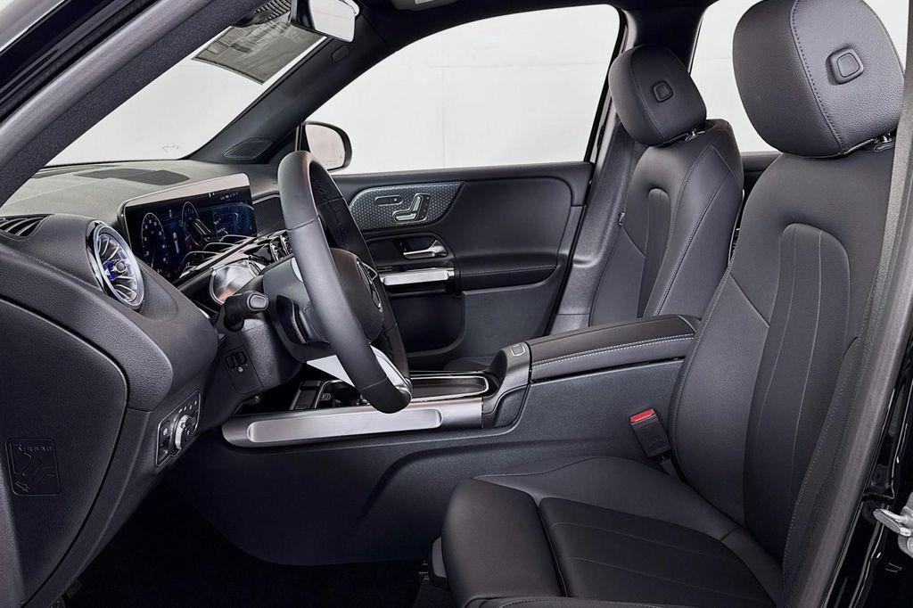 new 2025 Mercedes-Benz GLB 250 car, priced at $49,595