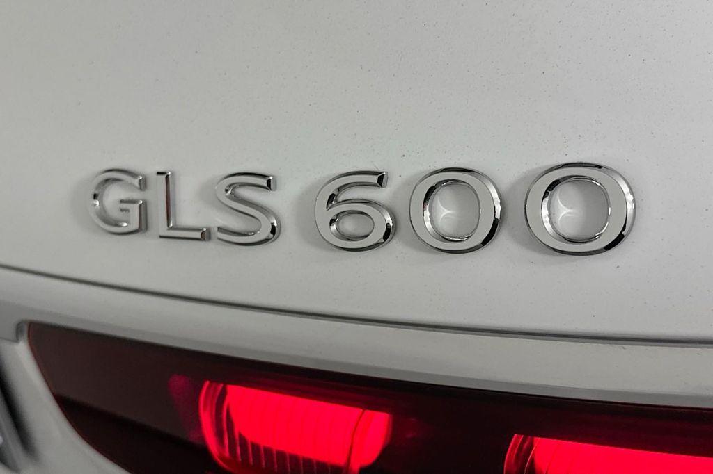 new 2026 Mercedes-Benz Maybach GLS 600 car, priced at $187,850
