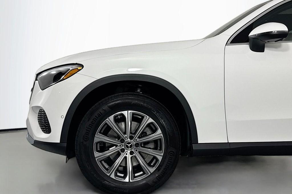 new 2026 Mercedes-Benz GLC 300 car, priced at $54,335