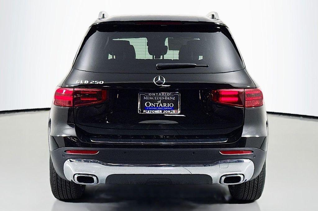 new 2025 Mercedes-Benz GLB 250 car, priced at $47,145