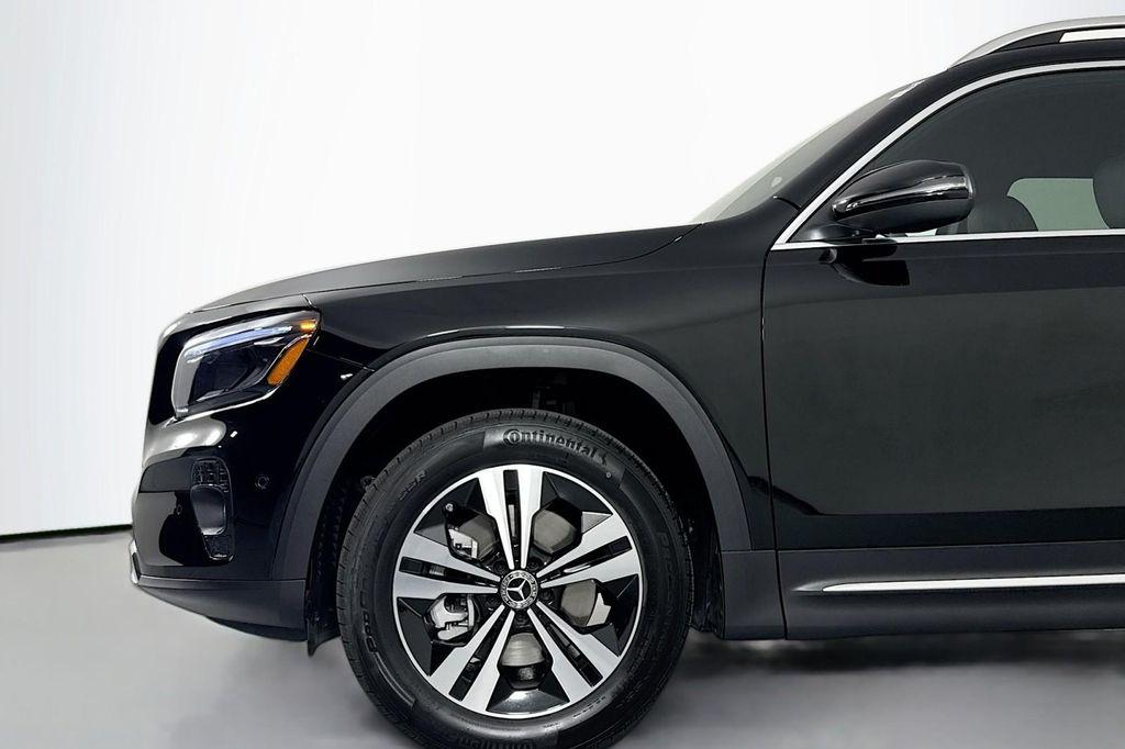 new 2025 Mercedes-Benz GLB 250 car, priced at $47,145
