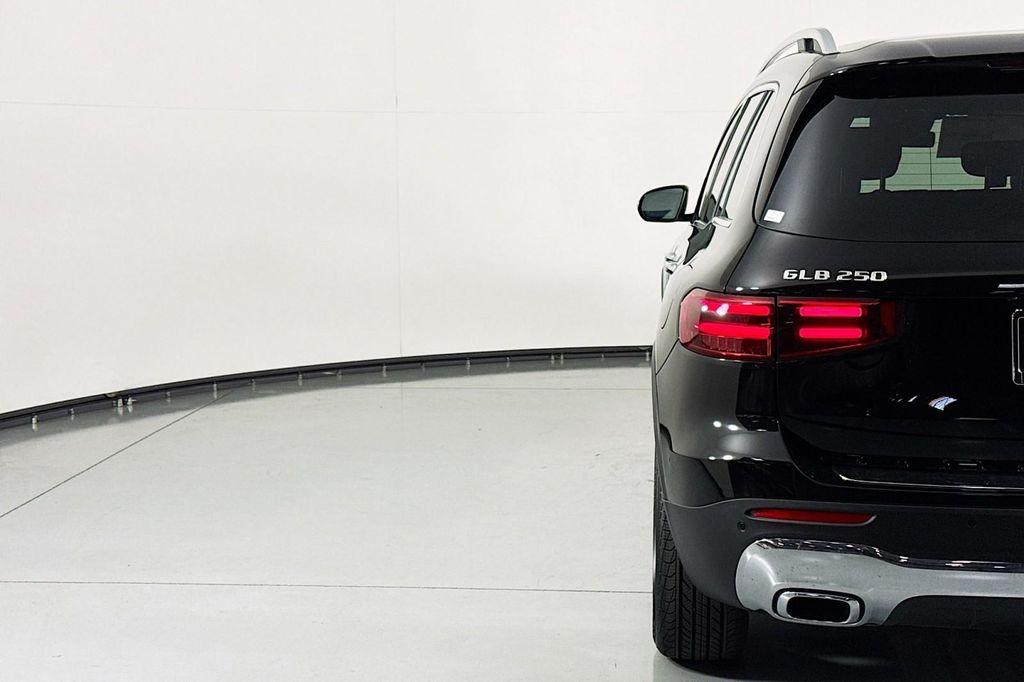 new 2025 Mercedes-Benz GLB 250 car, priced at $47,145