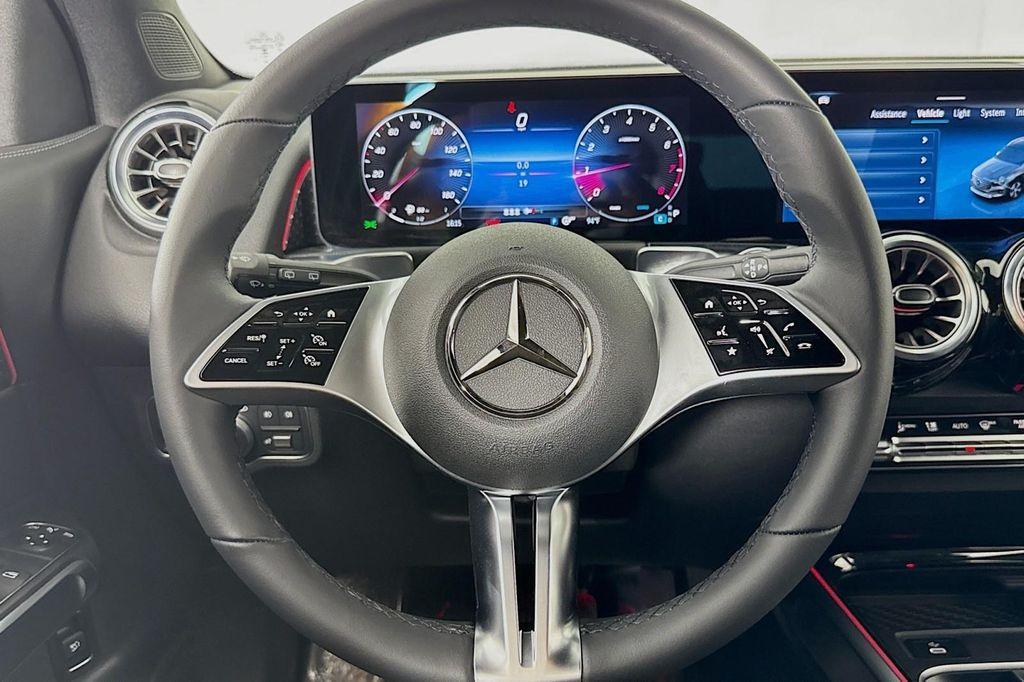 new 2025 Mercedes-Benz GLB 250 car, priced at $47,145