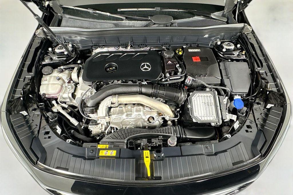 new 2025 Mercedes-Benz GLB 250 car, priced at $47,145