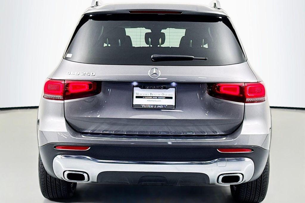 used 2022 Mercedes-Benz GLB 250 car, priced at $27,284
