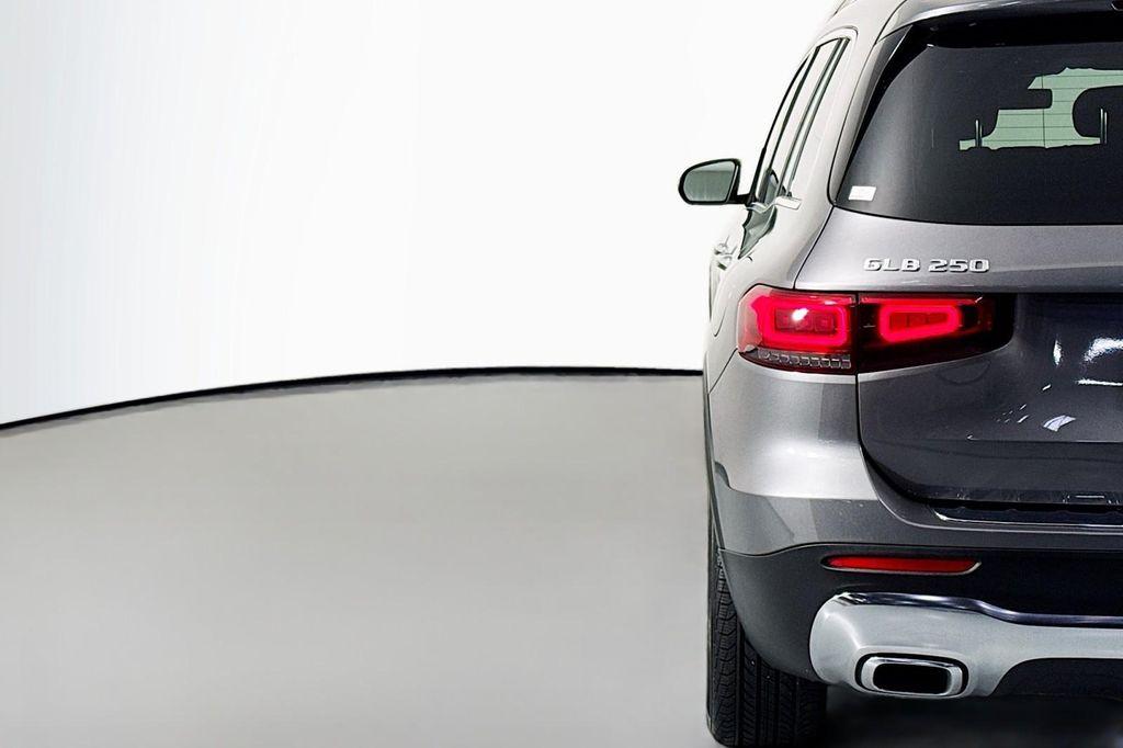 used 2022 Mercedes-Benz GLB 250 car, priced at $27,284