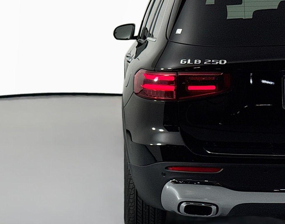 used 2025 Mercedes-Benz GLB 250 car, priced at $36,981