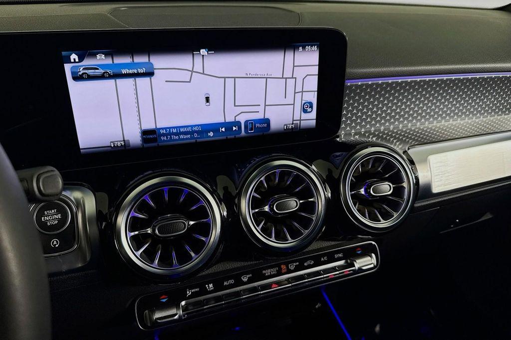 used 2025 Mercedes-Benz GLB 250 car