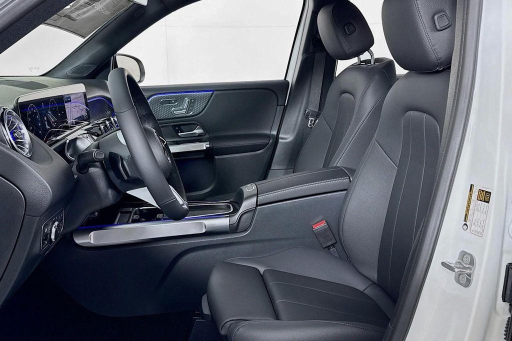 used 2025 Mercedes-Benz GLB 250 car