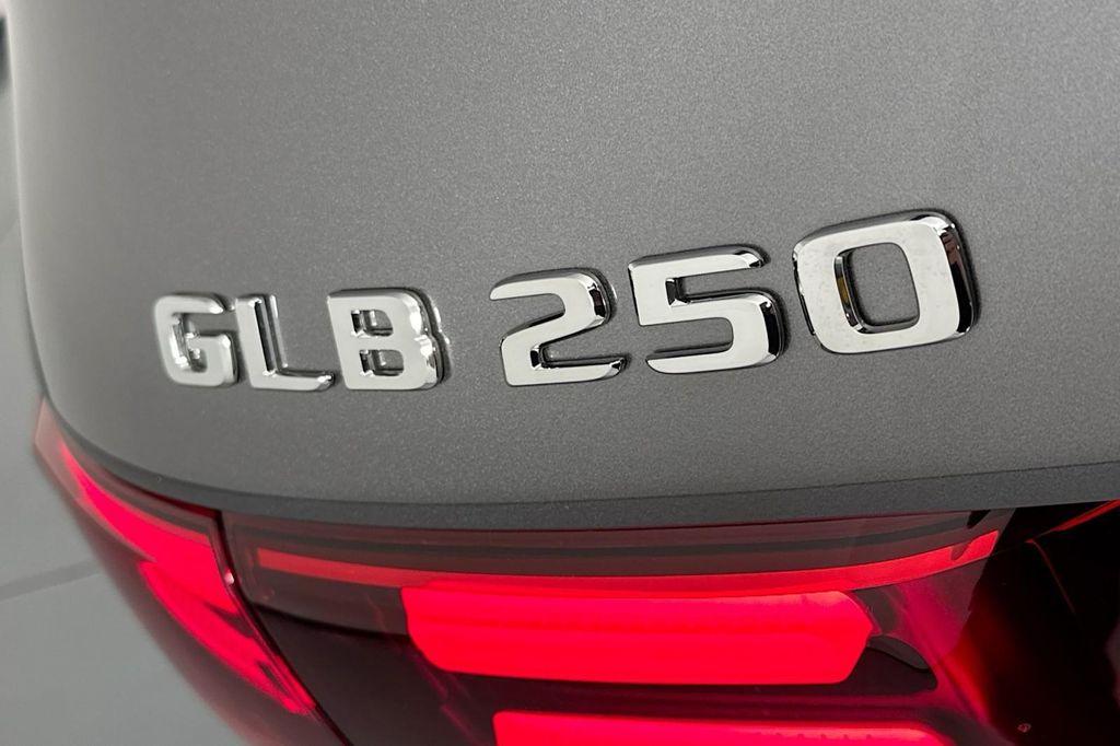 new 2026 Mercedes-Benz GLB 250 car, priced at $51,980