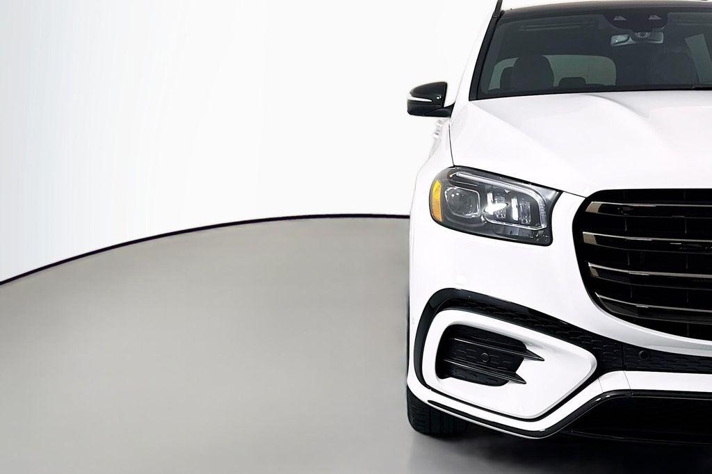 new 2026 Mercedes-Benz GLS 580 car, priced at $123,420