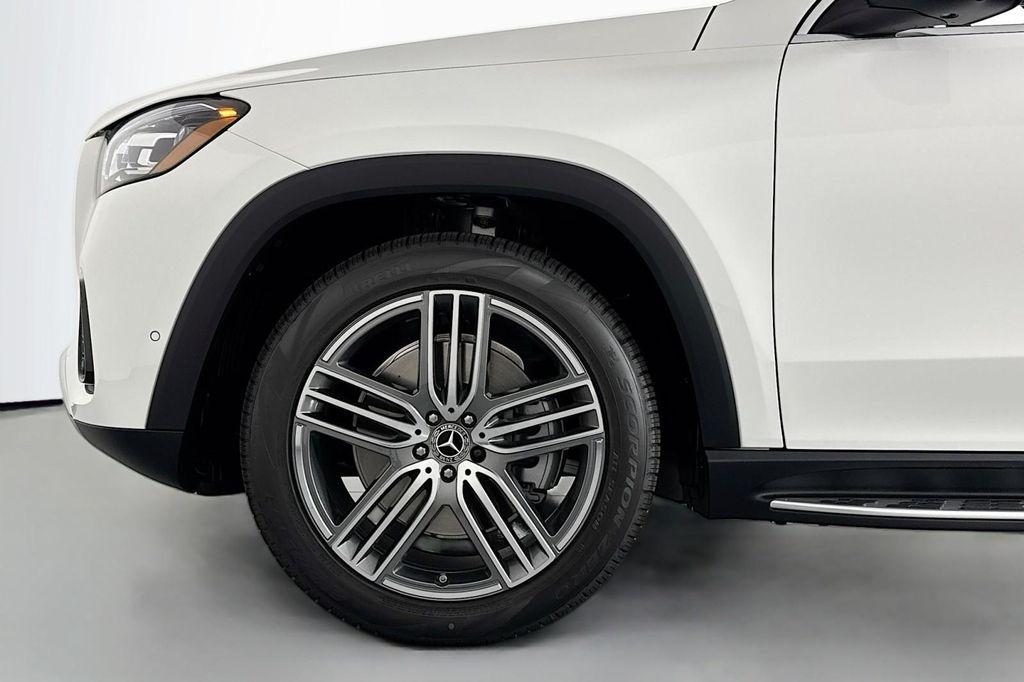 new 2026 Mercedes-Benz GLS 450 car, priced at $94,185