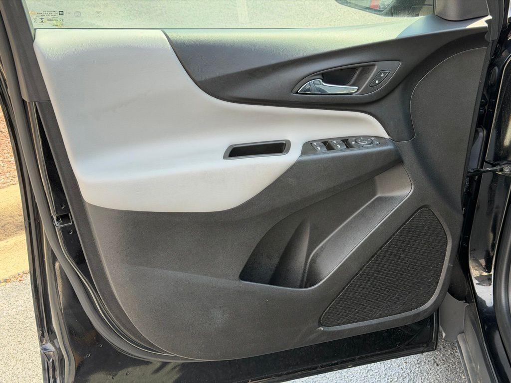 used 2024 Chevrolet Equinox car, priced at $24,999