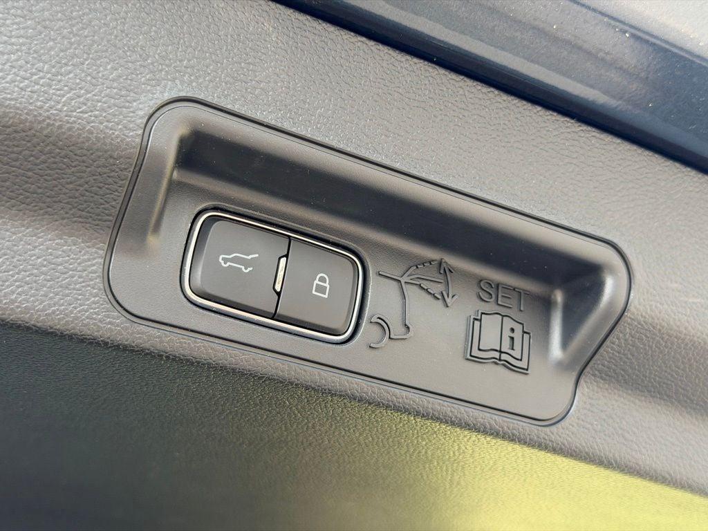 used 2023 Ford Explorer car, priced at $33,881