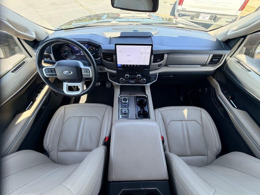 used 2024 Ford Expedition car, priced at $44,999