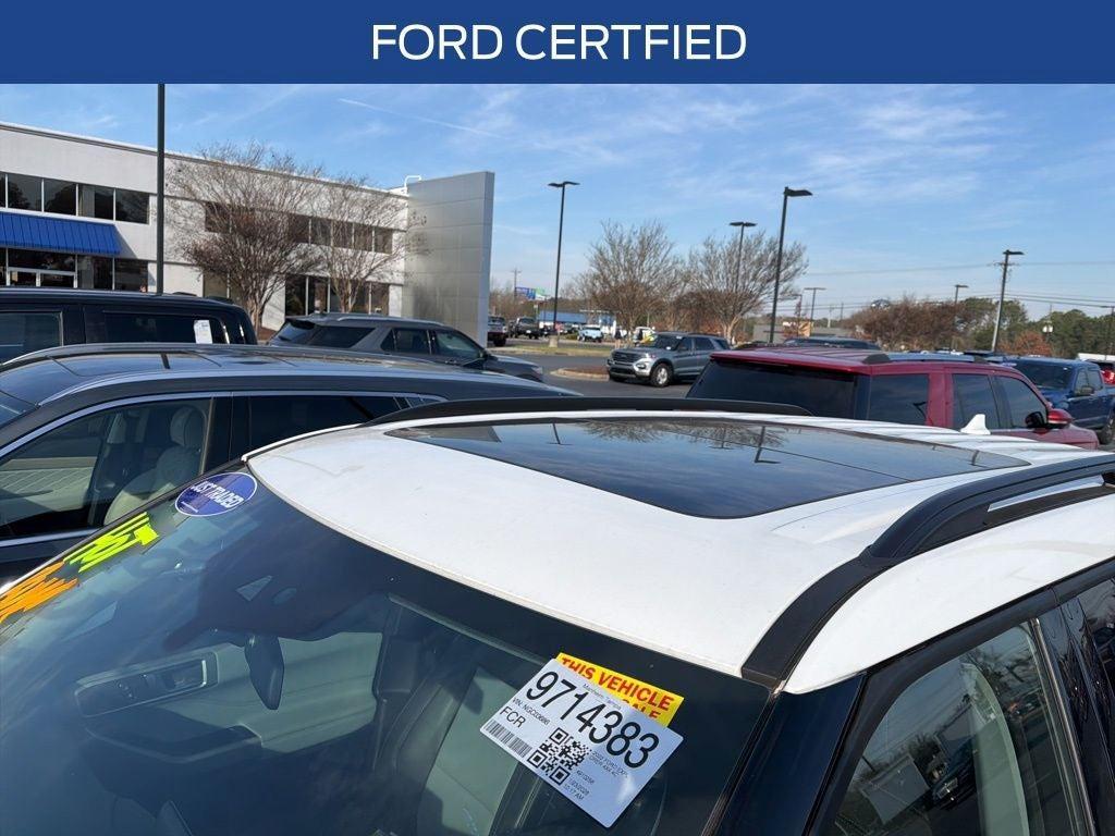 used 2022 Ford Explorer car, priced at $34,999