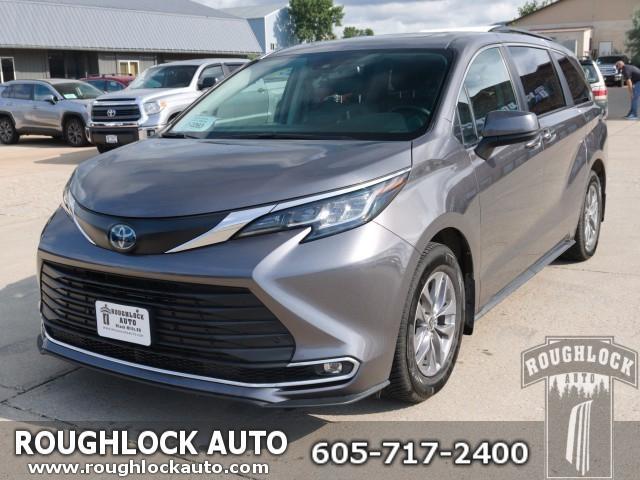 used 2022 Toyota Sienna car, priced at $35,703