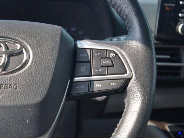 used 2022 Toyota Sienna car, priced at $35,703