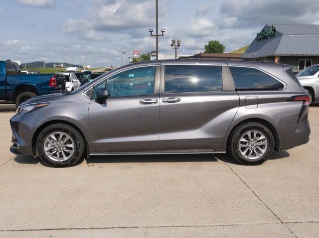 used 2022 Toyota Sienna car, priced at $35,703