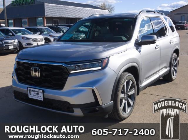 used 2025 Honda Pilot car, priced at $49,984