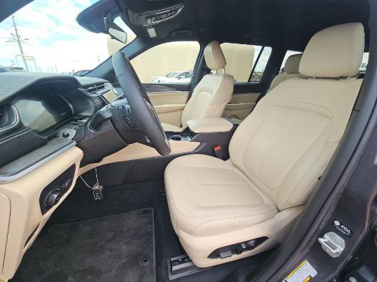 used 2025 Jeep Grand Cherokee car, priced at $37,455