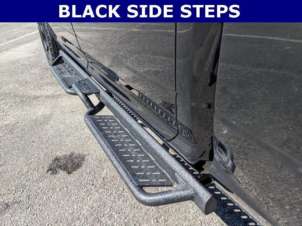 used 2022 Ram 1500 Classic car, priced at $25,000