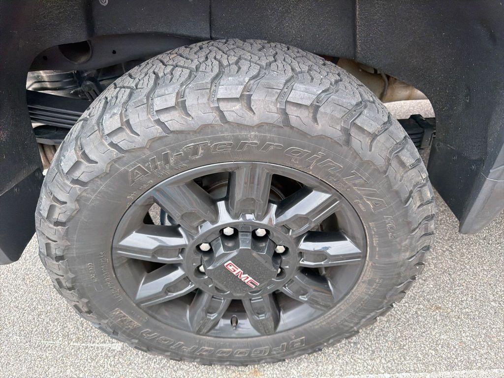 used 2024 GMC Sierra 2500 car, priced at $73,250