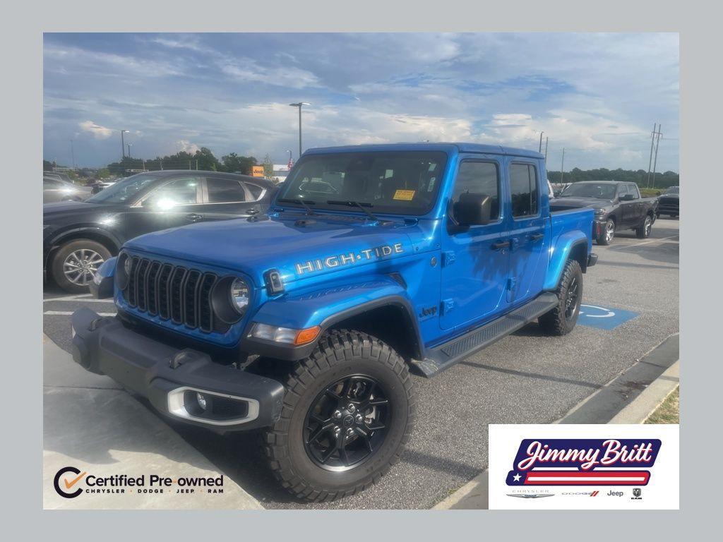 used 2025 Jeep Gladiator car, priced at $39,455