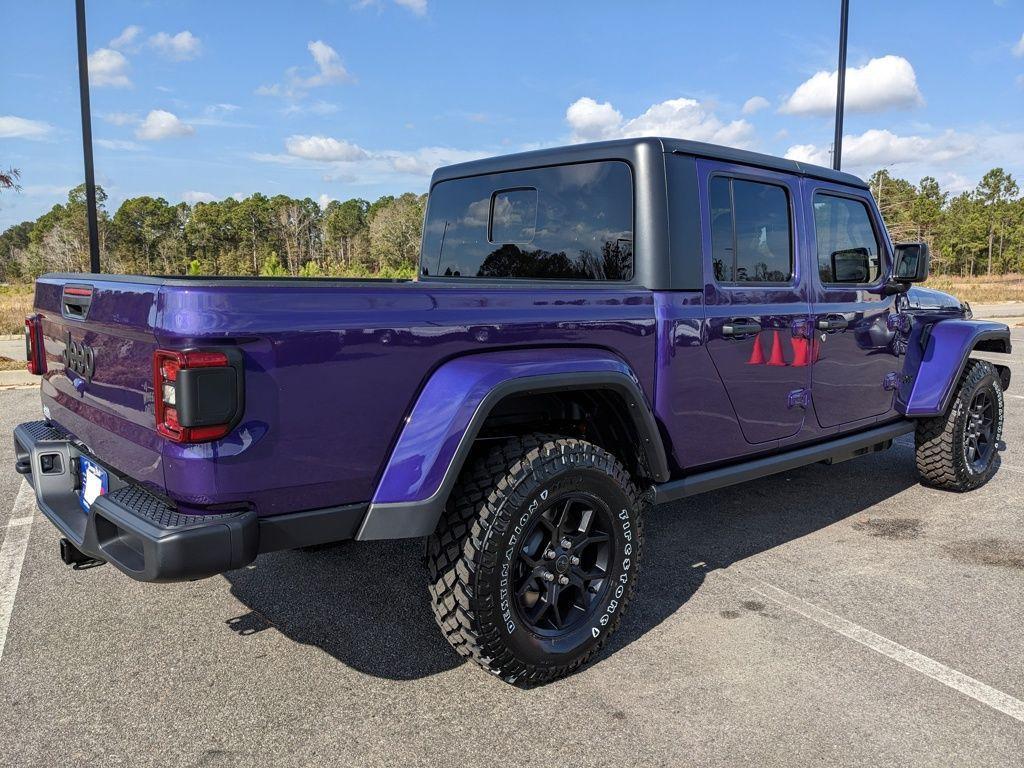 new 2026 Jeep Gladiator car, priced at $40,777
