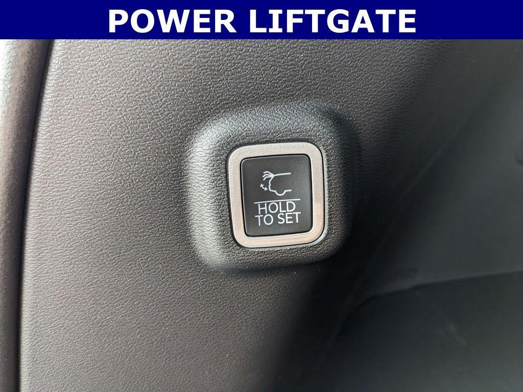 new 2026 Jeep Cherokee car, priced at $41,277