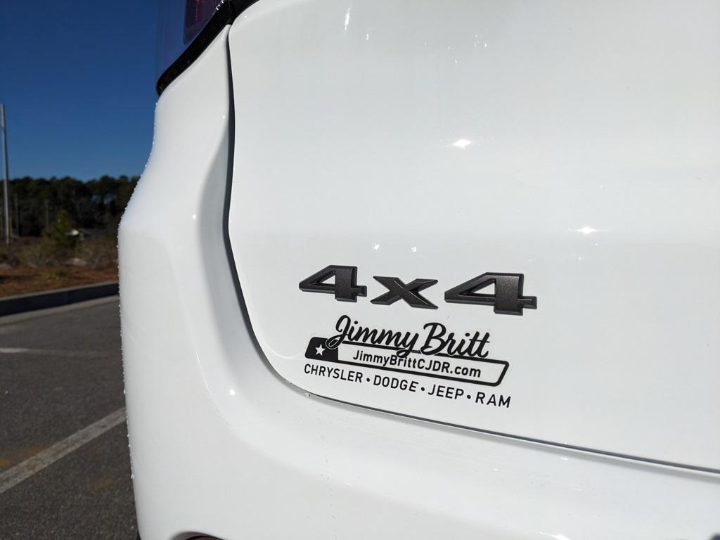 new 2026 Jeep Compass car, priced at $28,377