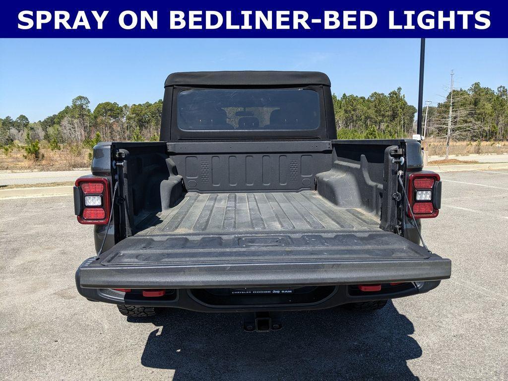 used 2021 Jeep Gladiator car, priced at $27,492