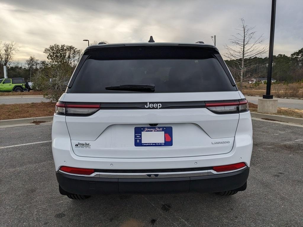 new 2025 Jeep Grand Cherokee car, priced at $36,577