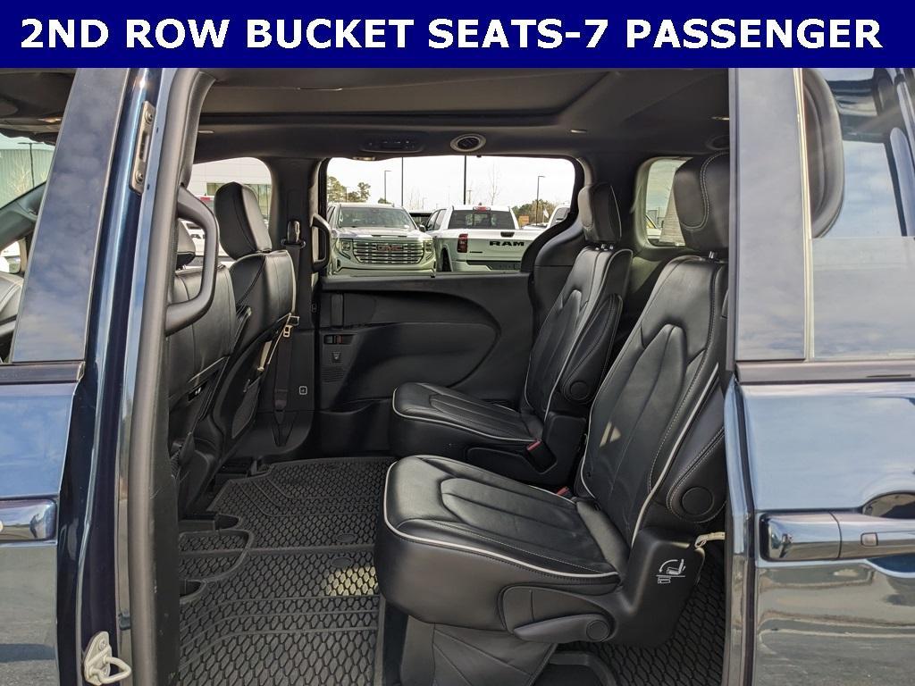 used 2024 Chrysler Pacifica car, priced at $36,477