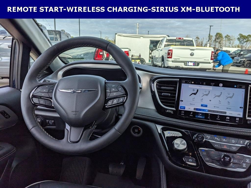 used 2024 Chrysler Pacifica car, priced at $36,477