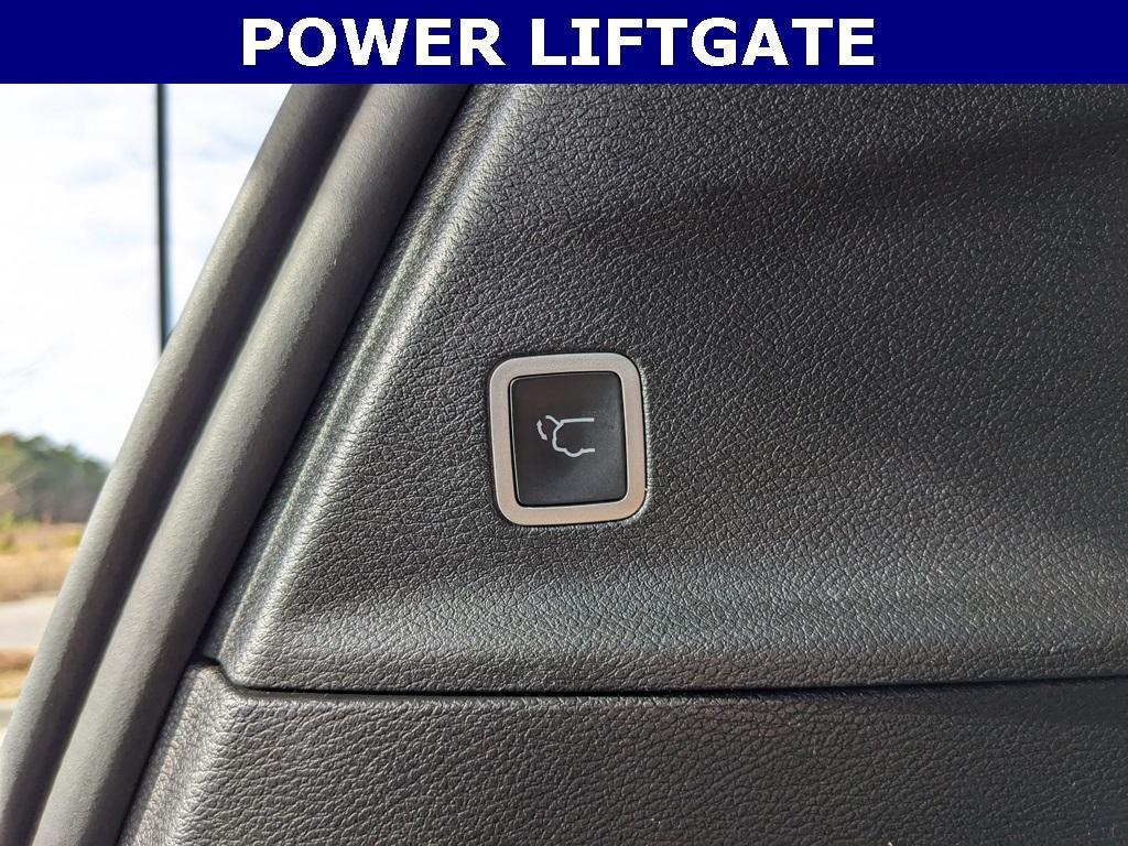 used 2024 Chrysler Pacifica car, priced at $36,477