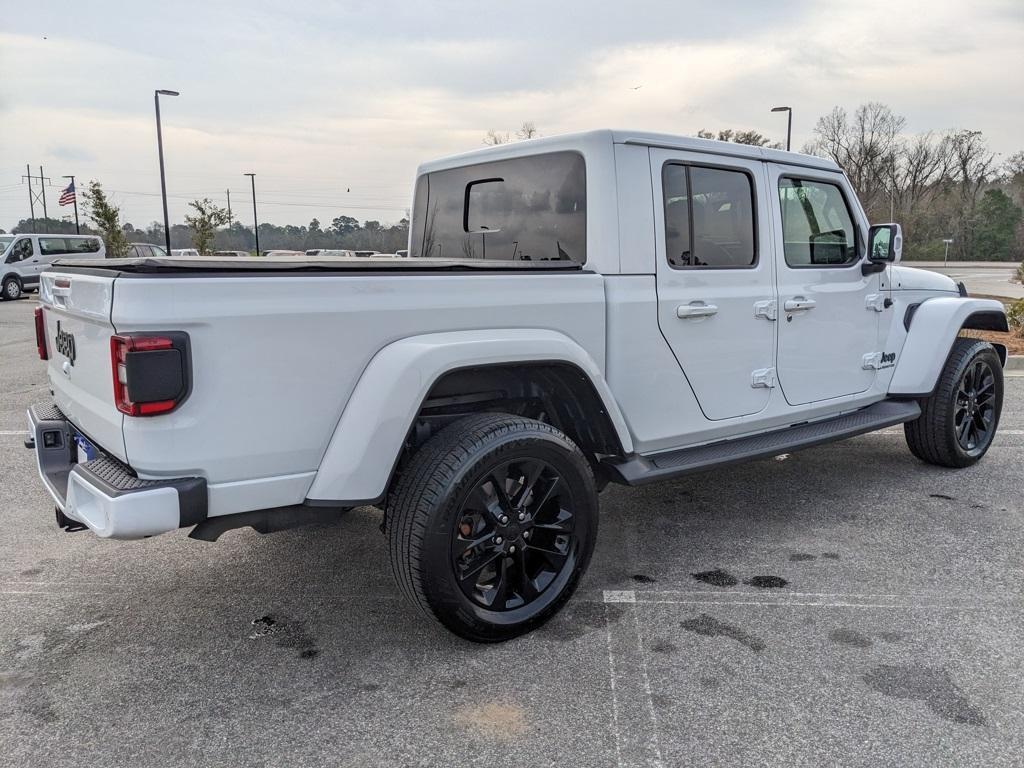 used 2022 Jeep Gladiator car, priced at $35,150