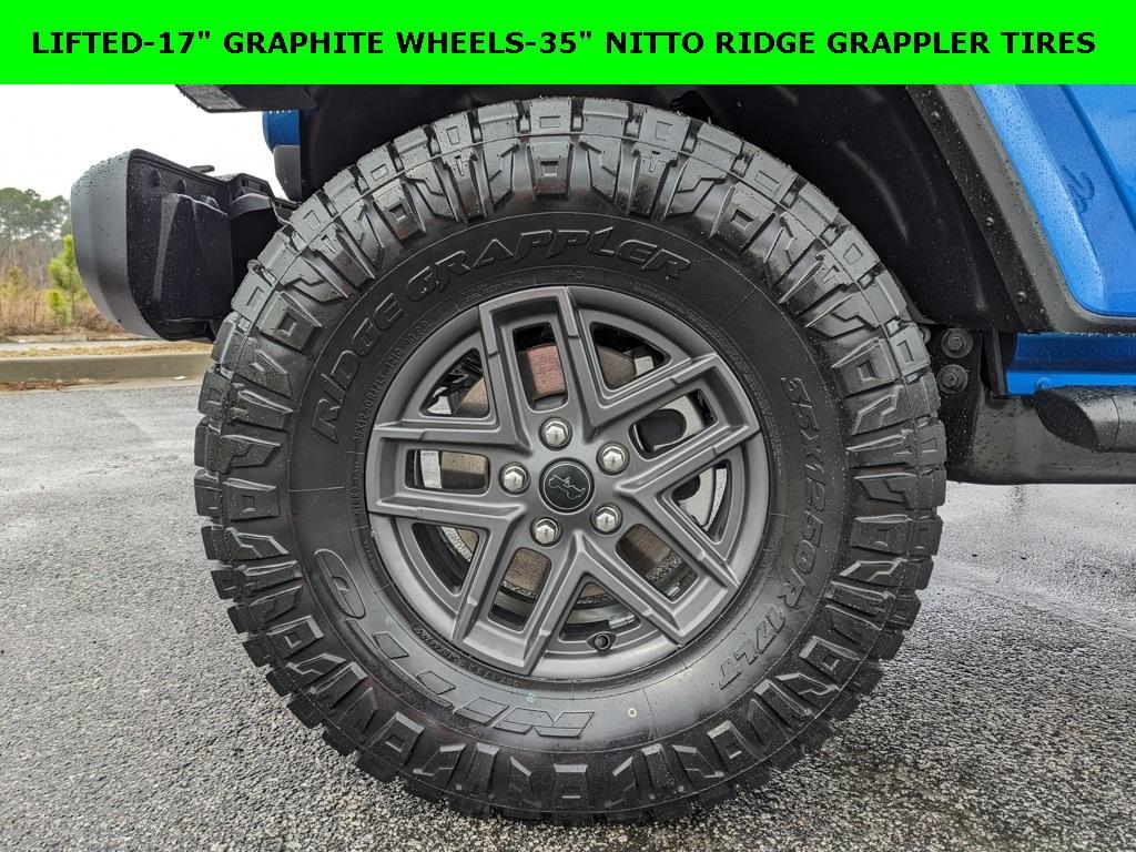 new 2026 Jeep Gladiator car, priced at $44,409