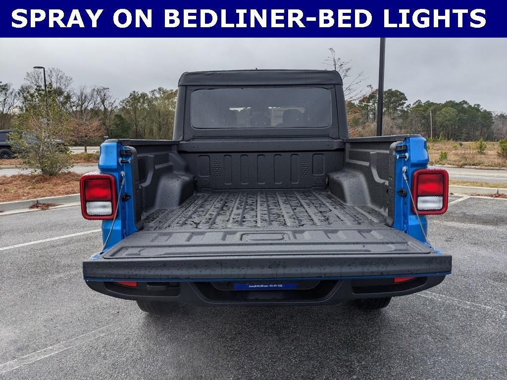 new 2026 Jeep Gladiator car, priced at $44,409