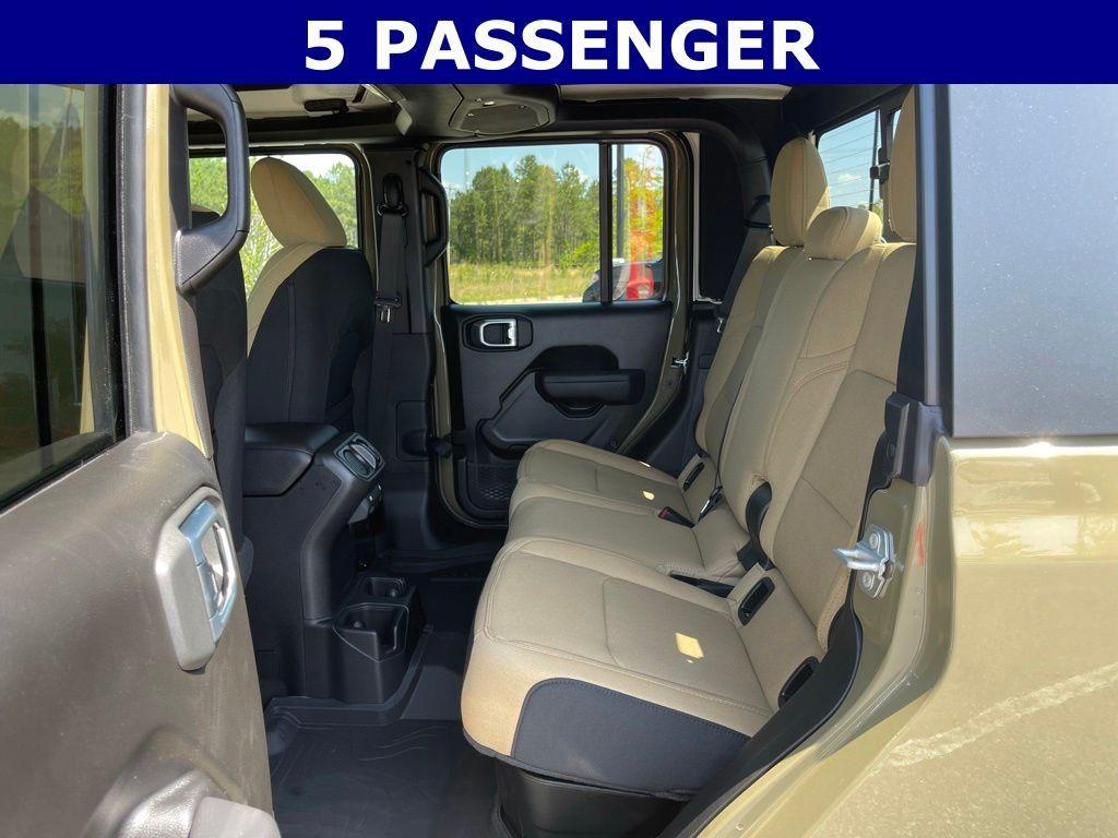 new 2026 Jeep Gladiator car, priced at $51,952