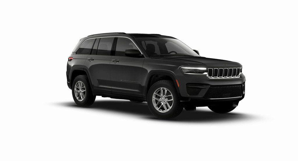 new 2026 Jeep Grand Cherokee car, priced at $36,677