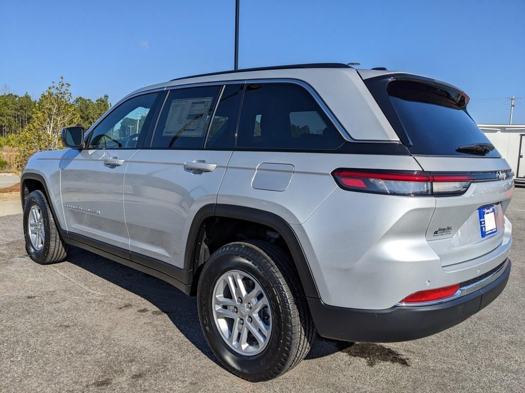 new 2025 Jeep Grand Cherokee car, priced at $32,827
