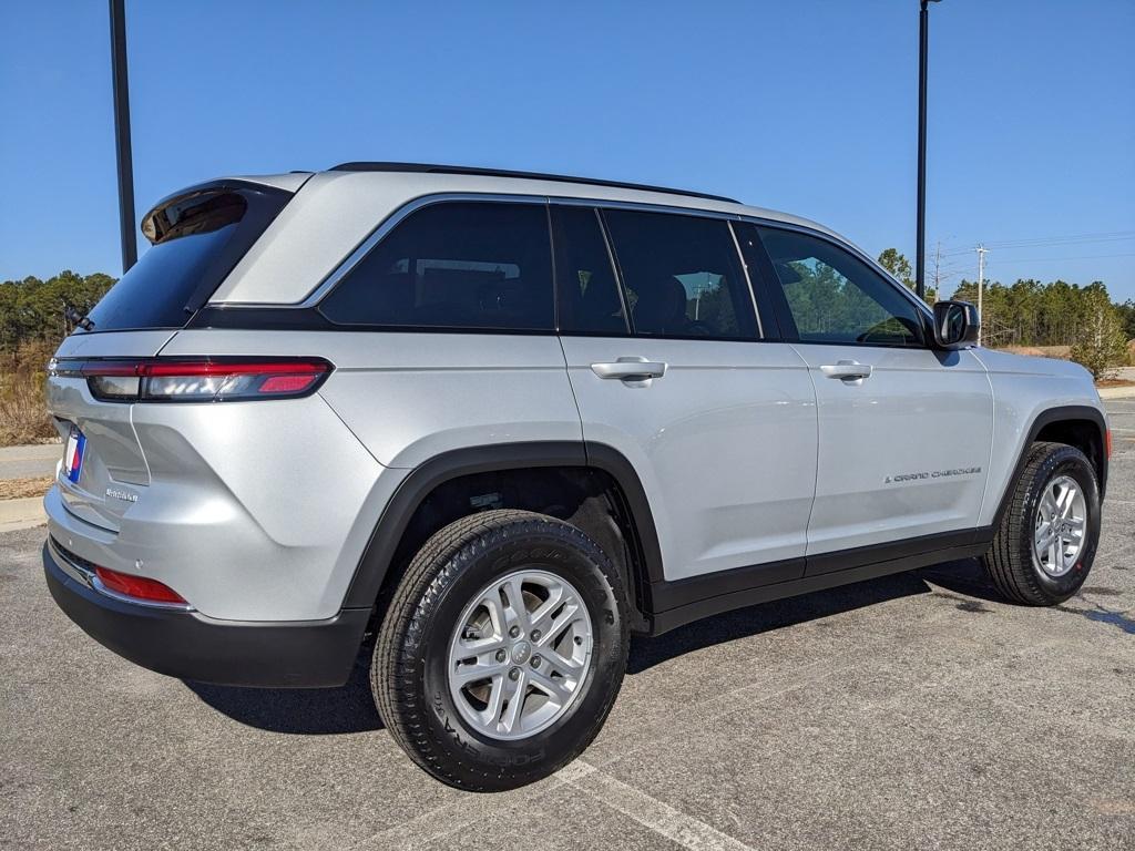 new 2025 Jeep Grand Cherokee car, priced at $32,827