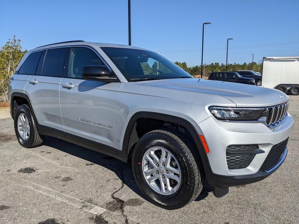new 2025 Jeep Grand Cherokee car, priced at $32,827