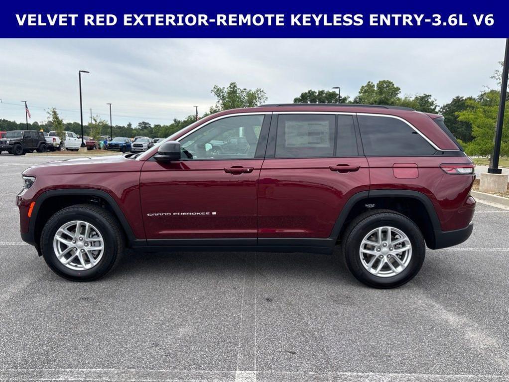 new 2026 Jeep Grand Cherokee car, priced at $34,155