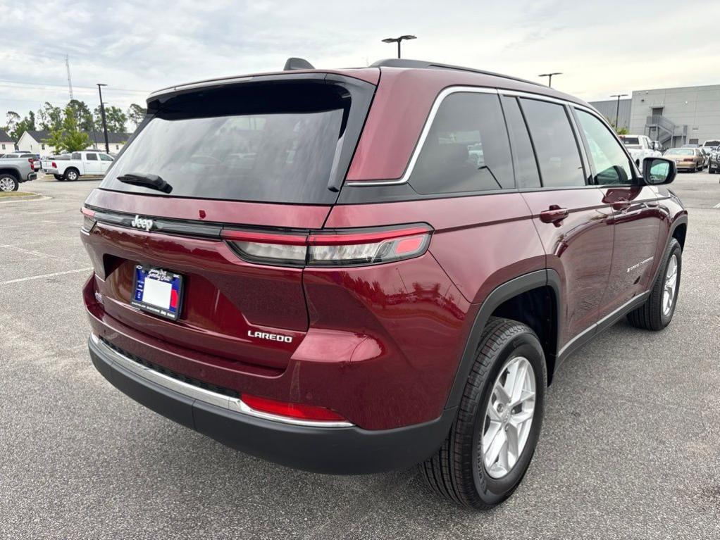 new 2026 Jeep Grand Cherokee car, priced at $34,155