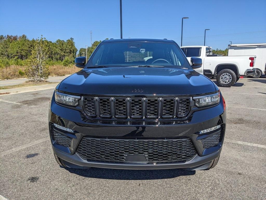 new 2025 Jeep Grand Cherokee car, priced at $38,827